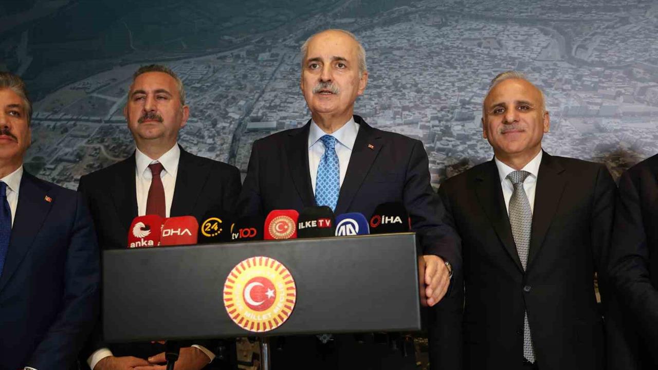 Diyarbakır'da Kurtulmuş'tan Önemli Açıklamalar: Anayasa Değişikliği Yok