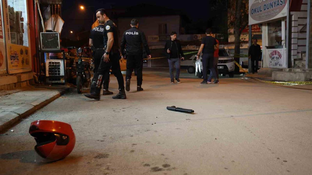 Adana'da Şüpheli Kişiyi Vuran Saldırı Anı Kamerada