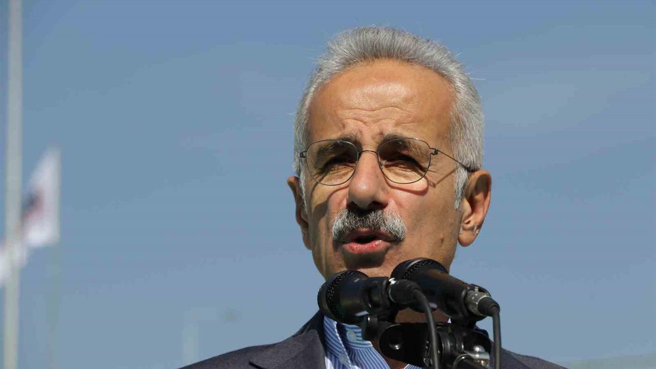 Antalya'da Ulaşım Projeleri Tamamlandı: Bakan Uraloğlu Açıklamalarda Bulundu