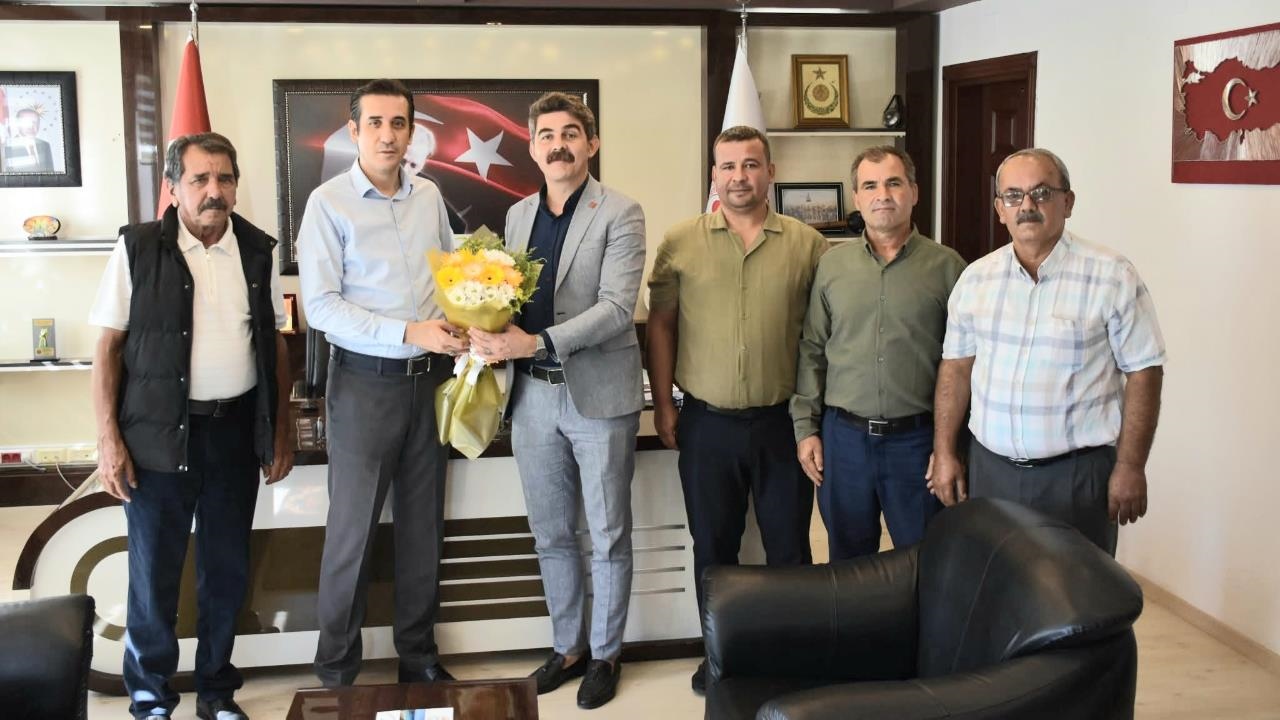 Kaymakam Topsakaloğlu, Cumhuriyet Halk Partisi Bozyazı Ilçe Yonetimi İle Görüştü