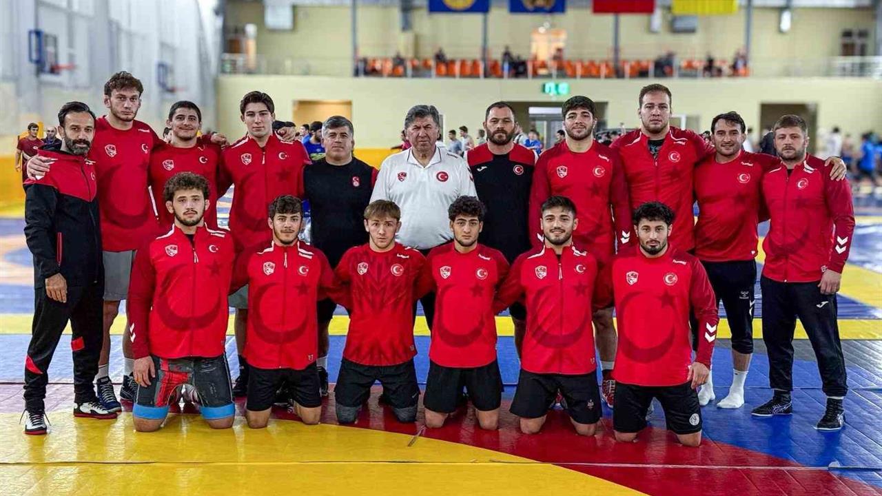 2025 Dünya U23 Güreş Şampiyonası Kafilesi Açıklandı