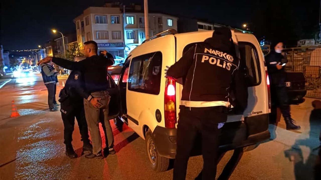 Eskişehir'de Geniş Çaplı Asayiş ve Trafik Uygulaması Yapıldı