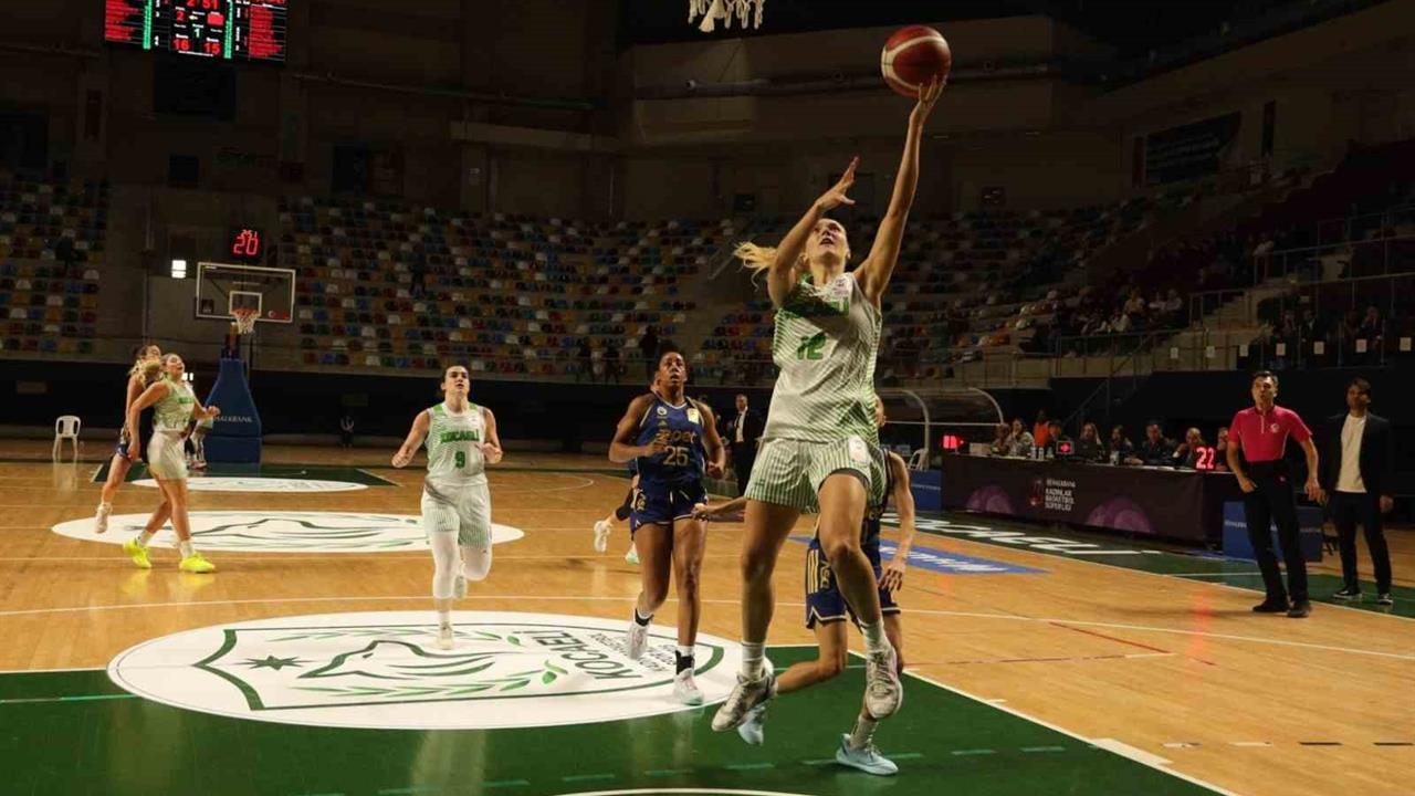 Kocaeli Kadın Basketbol Fenerbahçe'ye Mağlup Oldu: 70-86