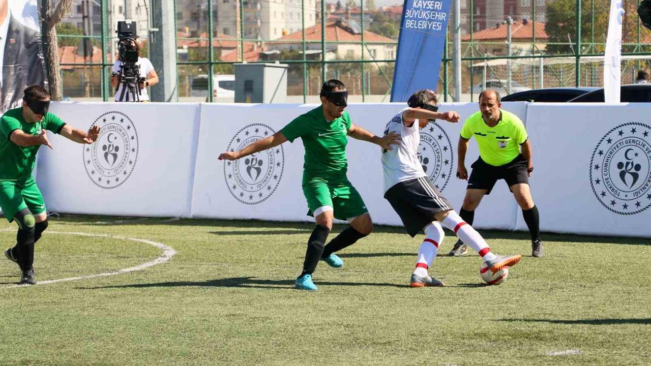 Kayseri Görme Engelliler SK Şampiyonluk Sevinci Yaşadı