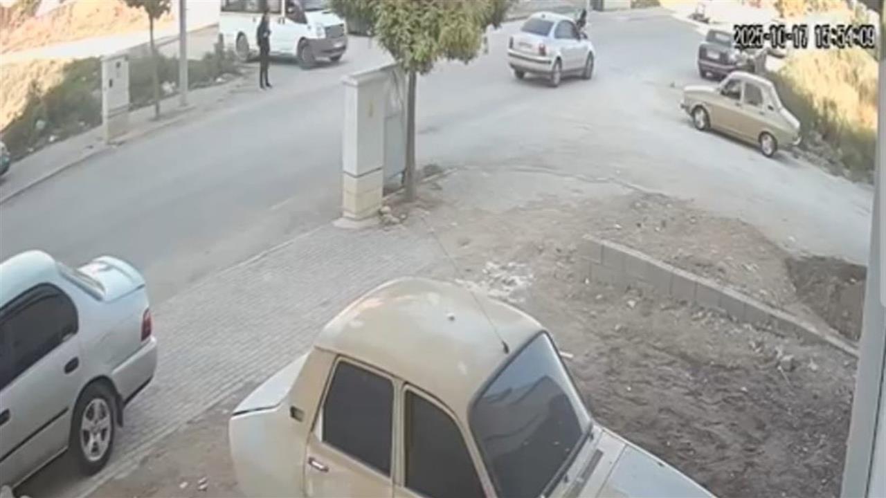 Okul servisinden indikten sonra otomobilin çarptığı lise öğrencisi ağır yaralandı - OSMANİYE