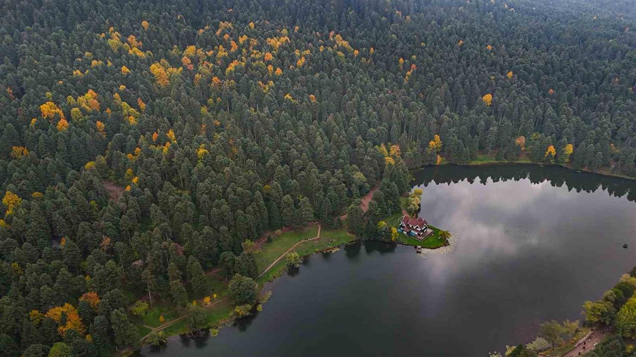 Gölcük Tabiat Parkı’nda sonbahar güzelliği mest etti - BOLU