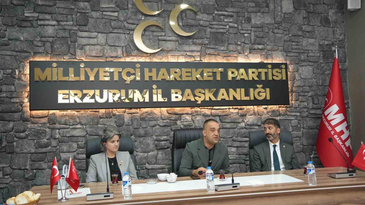 Muhtarlar, MHP Erzurum İl Başkanı Yurdagül ile kahvaltıda buluştu
