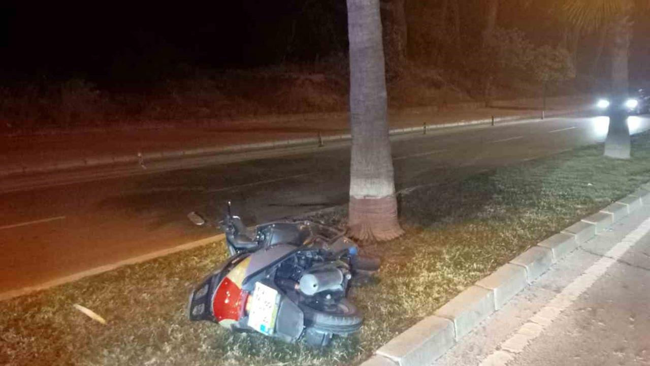 Antalya'da Motosiklet Kazası: Sürücü Hayatını Kaybetti
