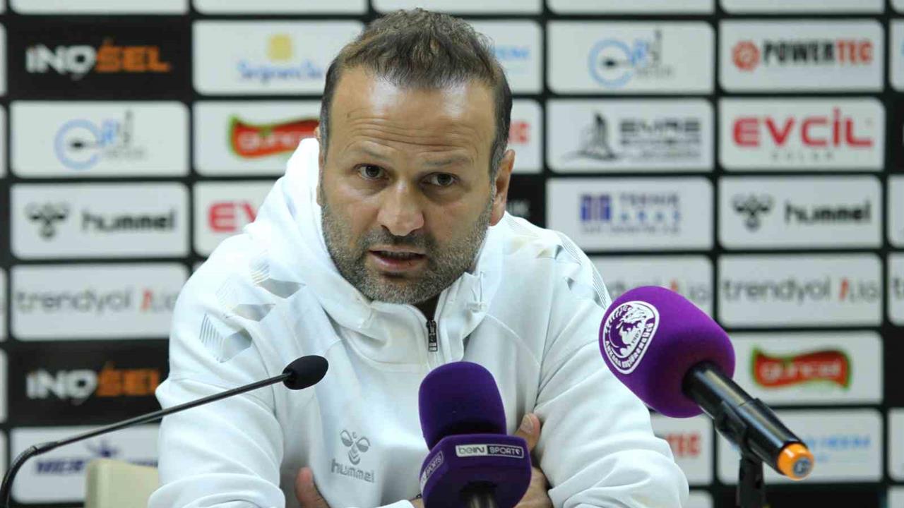 Osman Zeki Korkmaz: "Sivasspor'dan Ayrılmam Söz Konusu Değil"