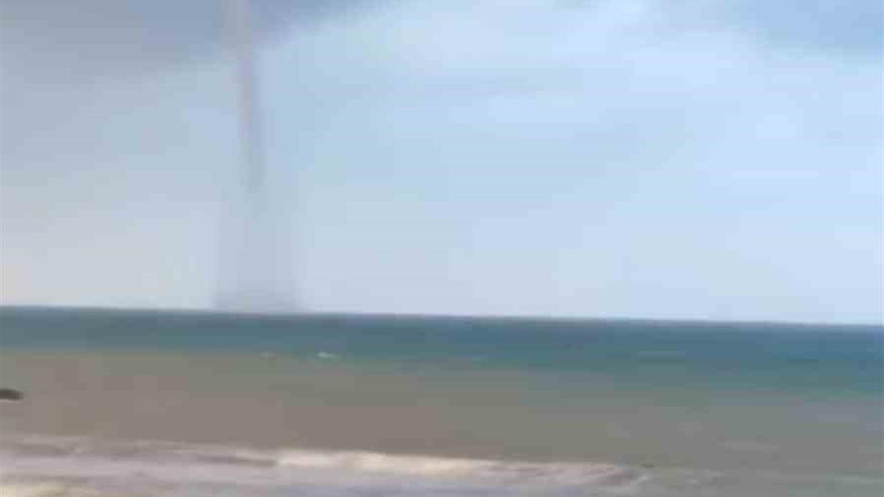 İskenderun Körfezi’nde oluşan hortum cep telefonu kamerasına yansıdı - HATAY