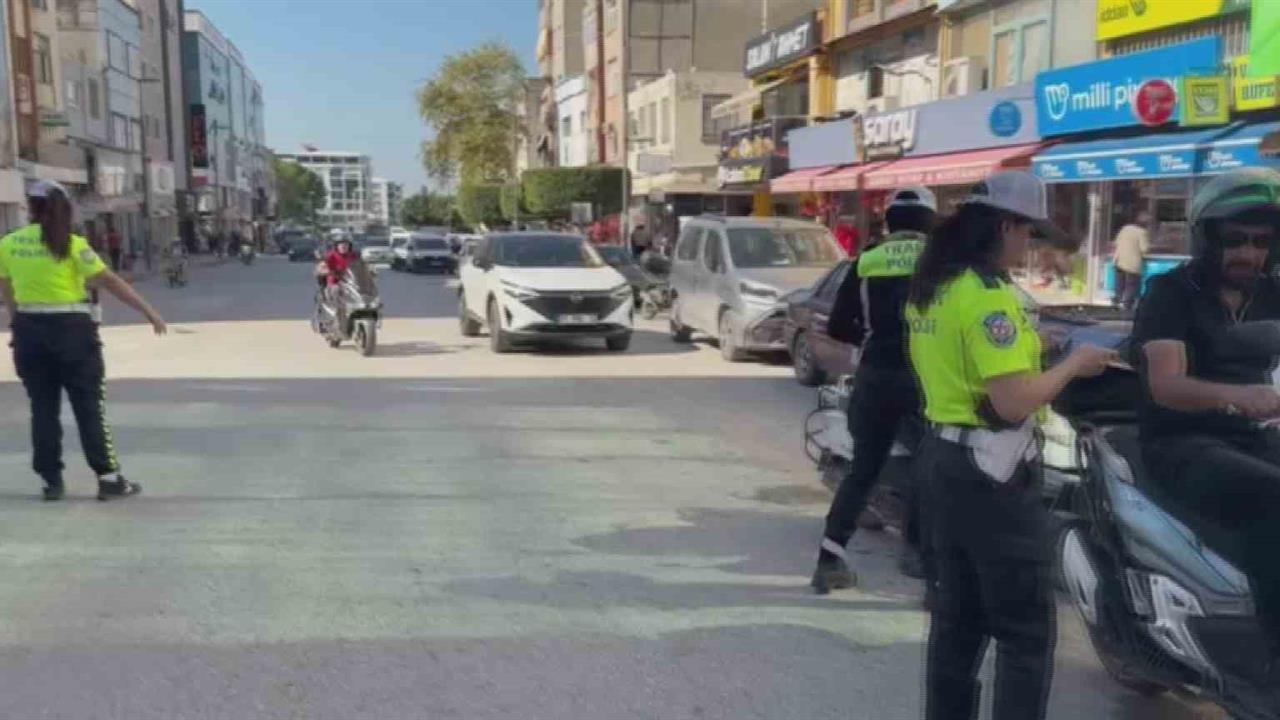 Hatay’da motosiklet sürücüleri denetlendi