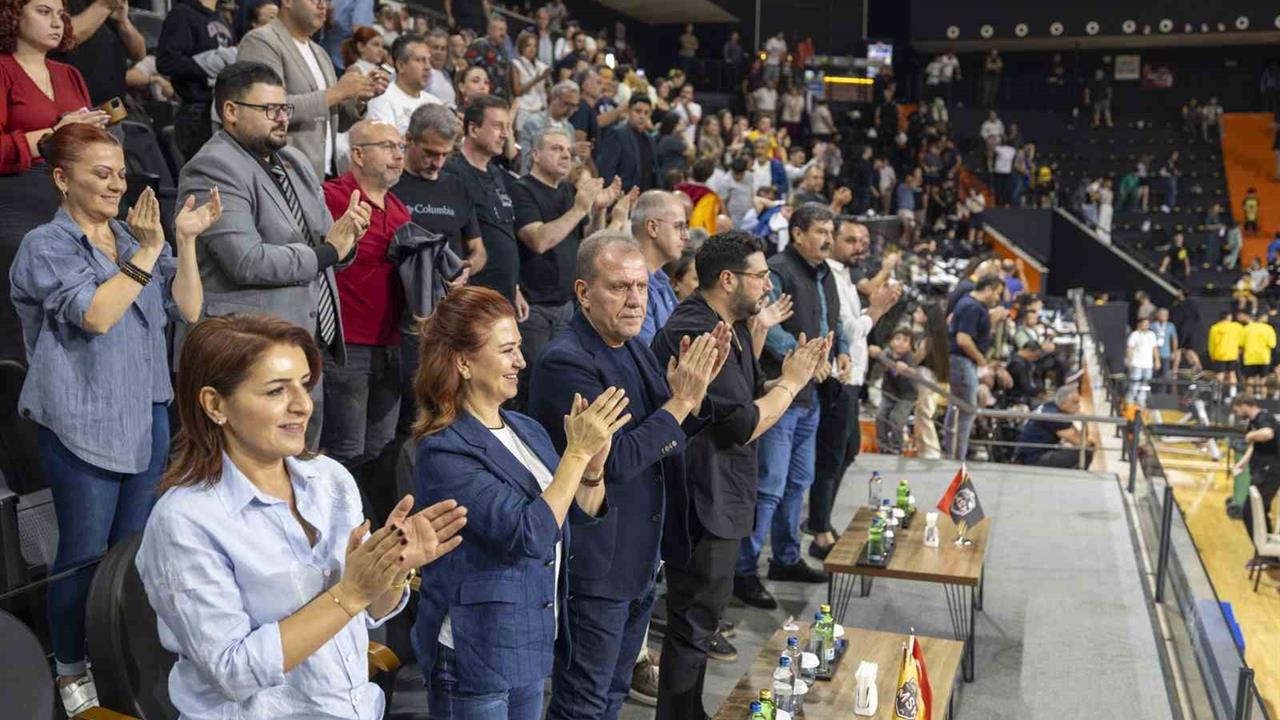 MSK evinde ilk galibiyetini aldı: 84 - 80 - MERSİN