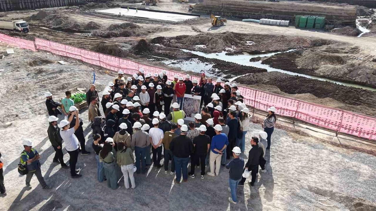 Büyükşehir, şantiyelerinin kapılarını üniversite öğrencilere açarak eğitime katkı sundu - KAYSERİ