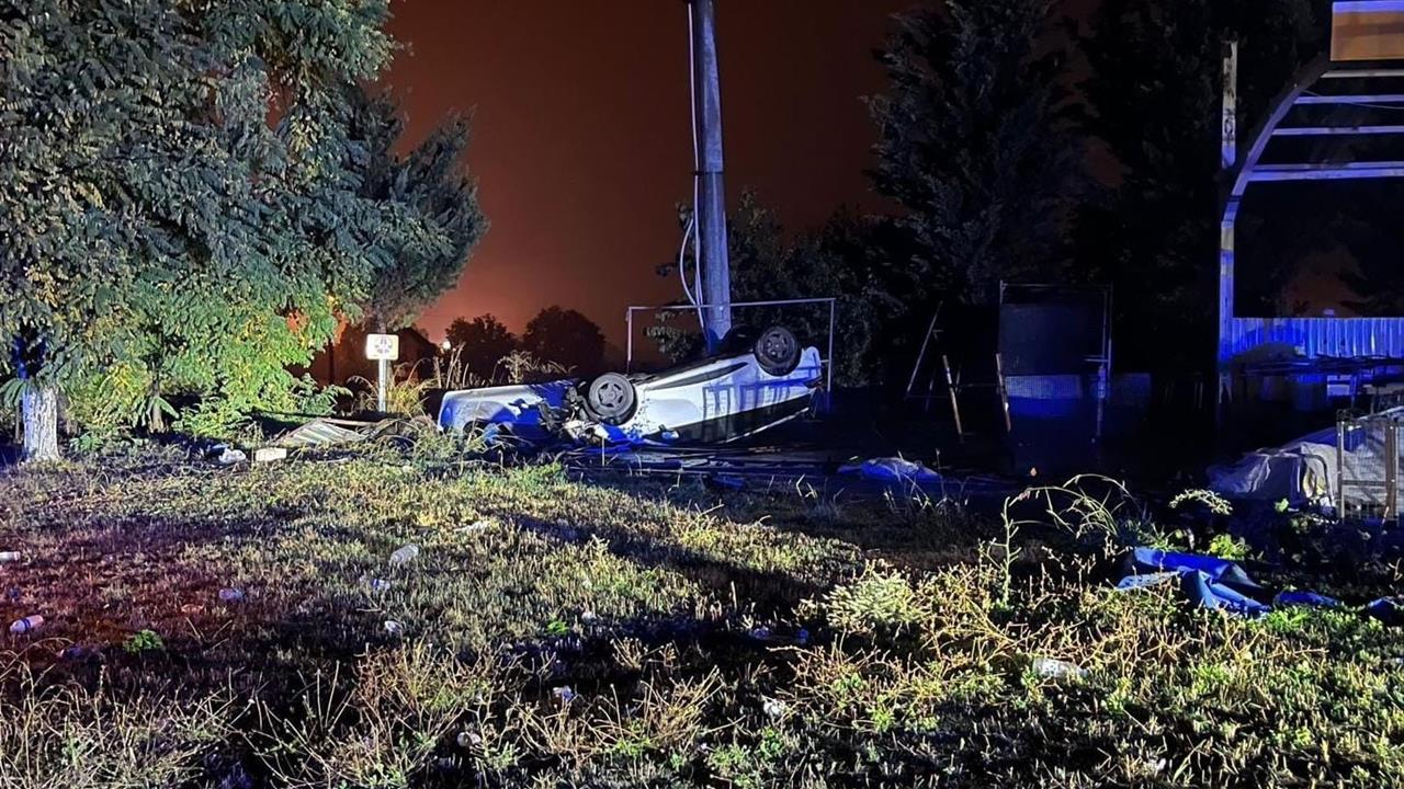 Kontrolden çıkan otomobil takla attı; 2 yaralı - BURSA
