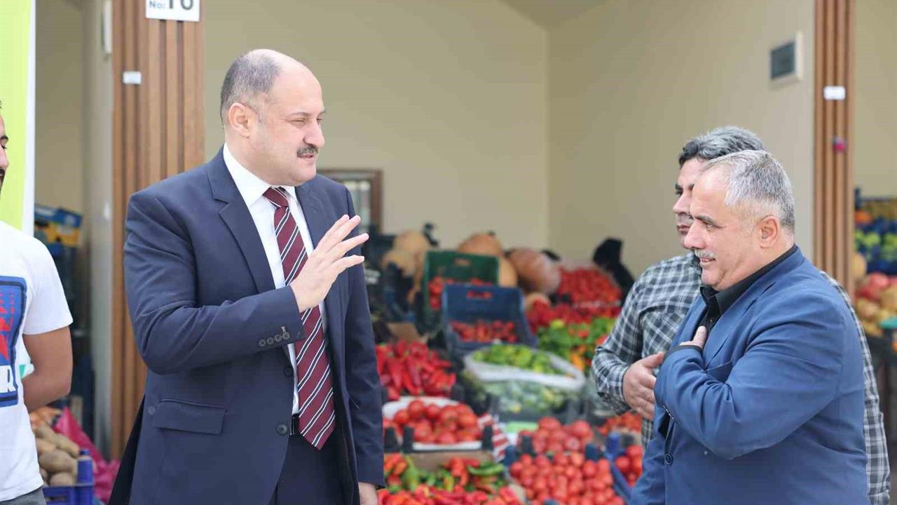 Gülpınar yenilenen pazarda esnafla bir araya geldi - ŞANLIURFA