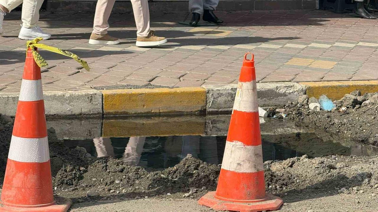 Iğdır'da Su Patlağı: Vatandaşlardan Tepki Yağmuru