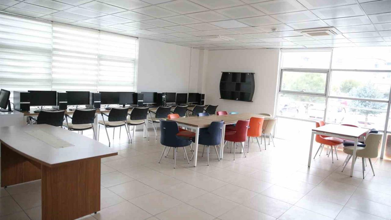 Niğde’de Gençlik Merkezleri faaliyetleri anlatıldı