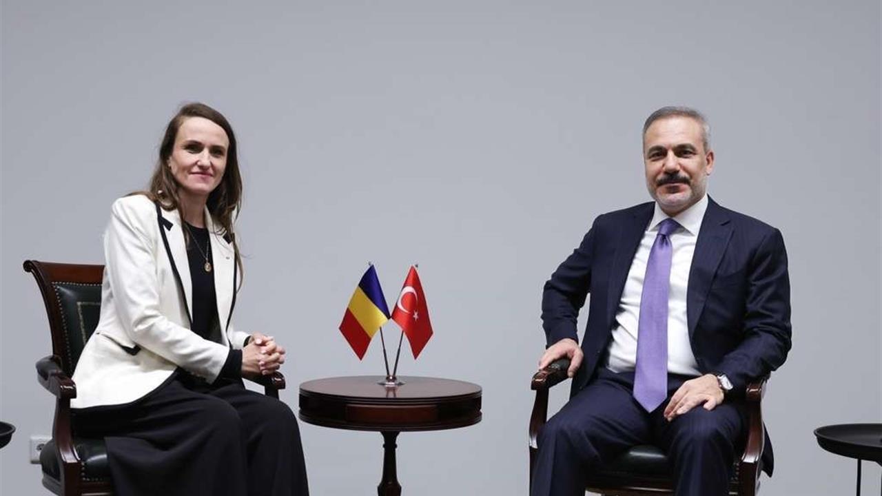 Dışişleri Bakanı Fidan Lüksemburg'da Romanyalı Mevkidaşıyla Görüştü