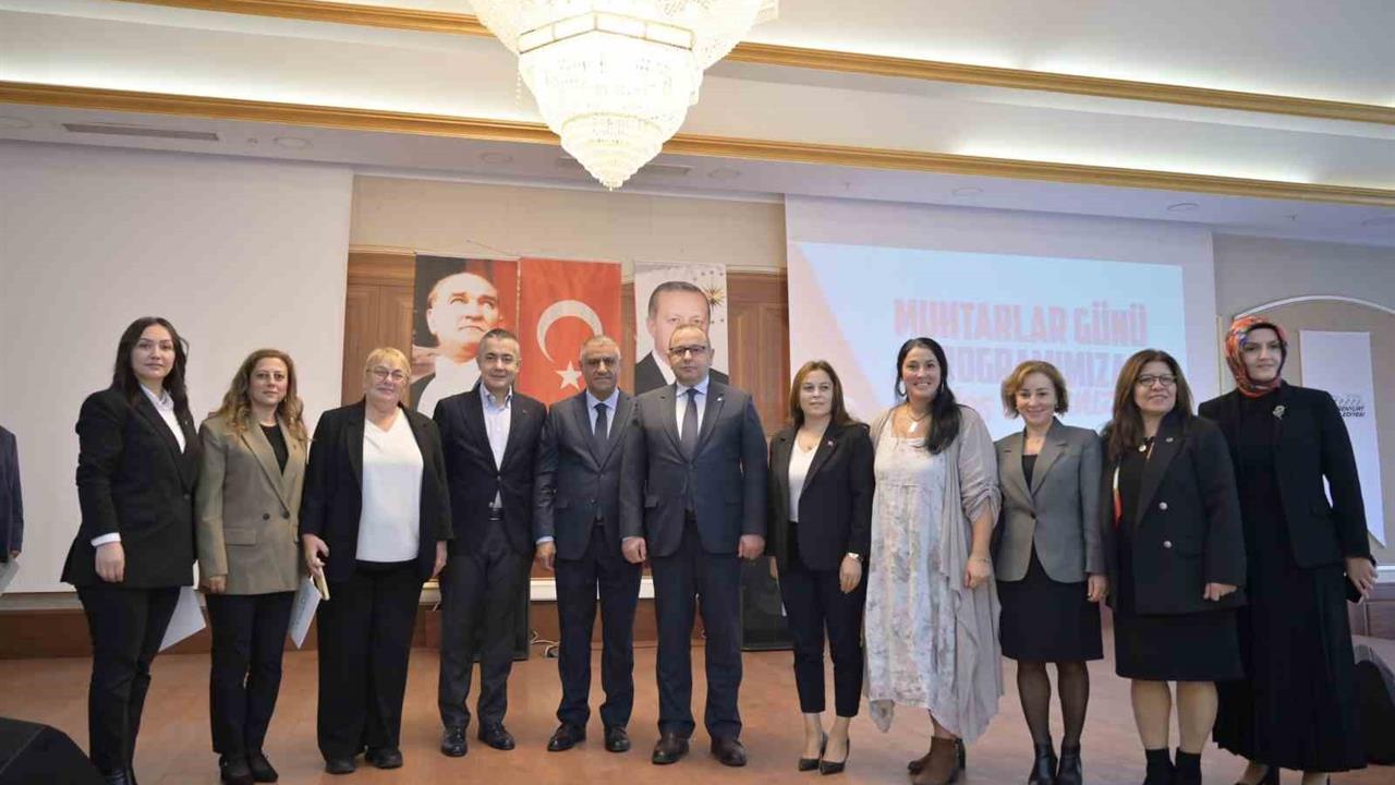 Esenyurt'ta Muhtarlarla Buluşma: Yeni Projeler Tanıtıldı