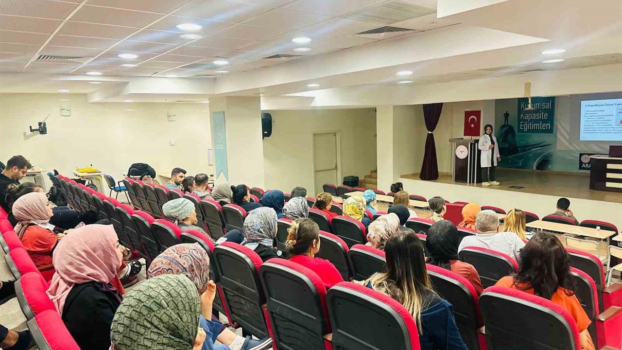 Siirt'te Transfüzyon Güvenliği Eğitimi Düzenlendi