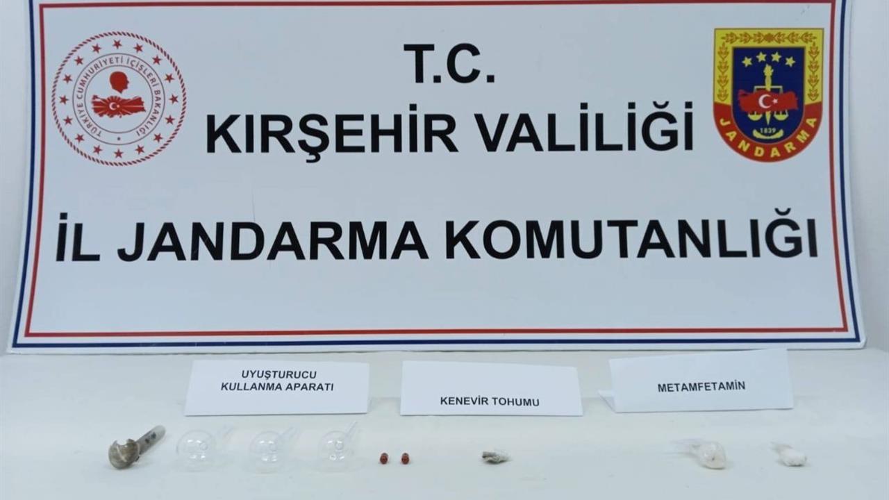 Kırşehir'de Uyuşturucu Operasyonu: 3 Gözaltı