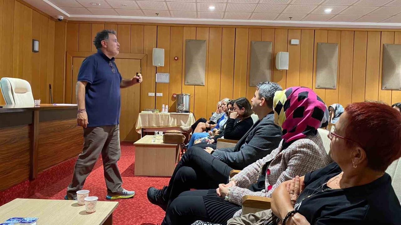 Samsun'da Sağlık Çalışanlarına Eğitim Verildi