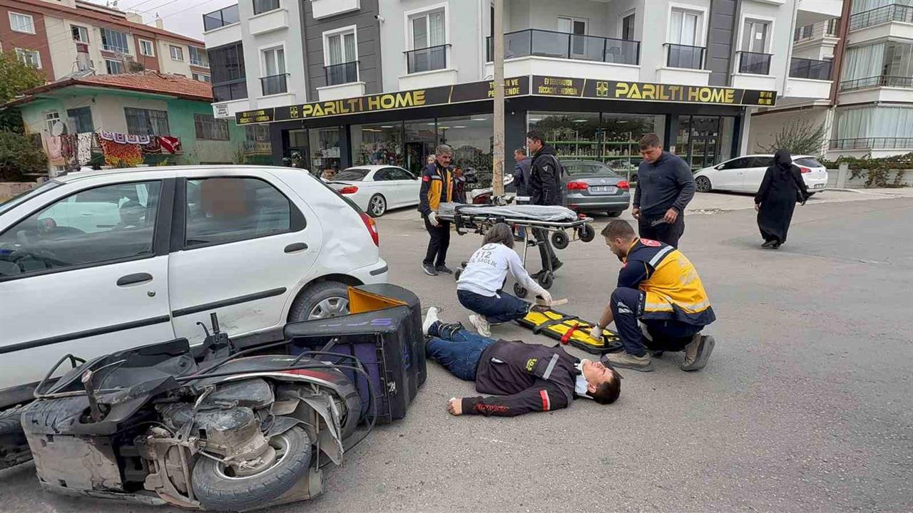 Aksaray'da Motosiklet ve Otomobil Çarpıştı: 1 Yaralı
