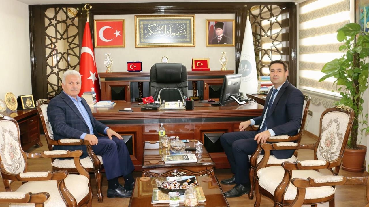Mezitli Kaymakamı Gülenç'ten Müftü Yığman'a Ziyaret