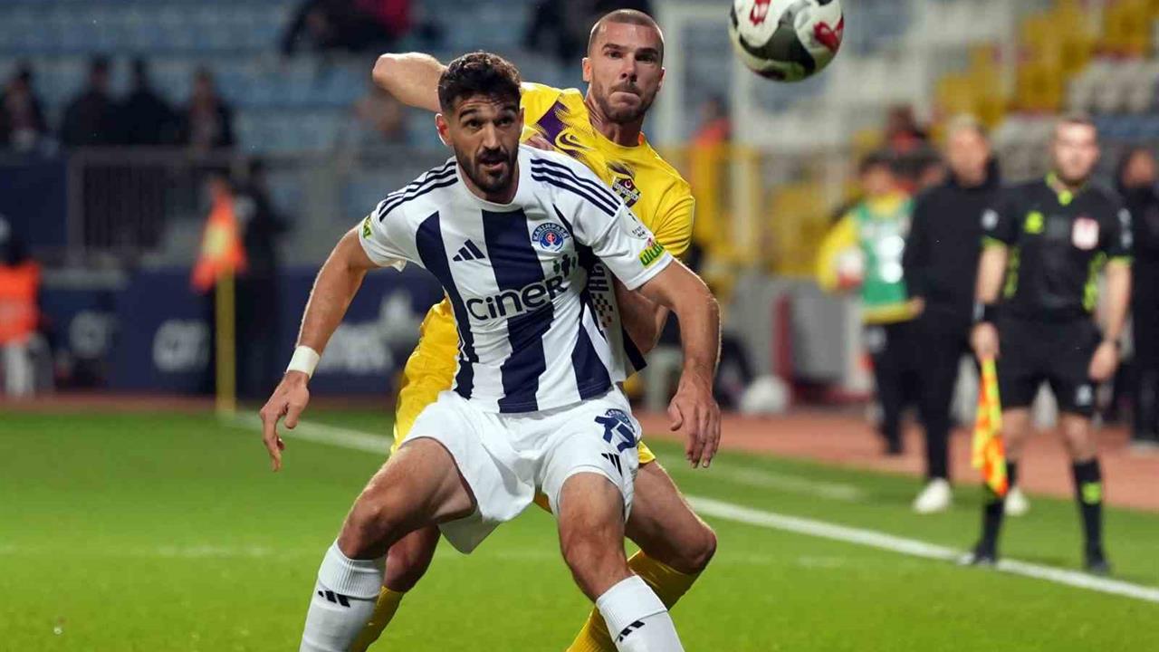 İstanbul'da Eyüpspor, Kasımpaşa'yı 1-0 Önde Tamamladı