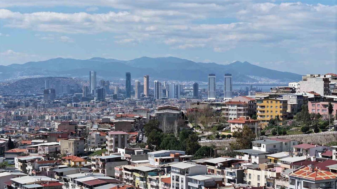 İzmir'de Zemin Araştırmaları: 32 Bin Deney Tamamlandı