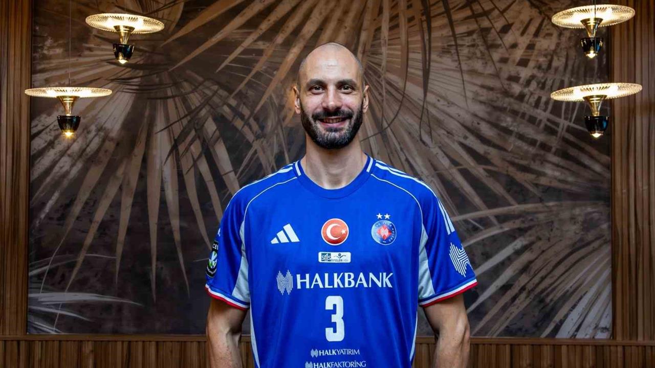 Halkbank'ta Matey Kaziyski Dönemi Başladı