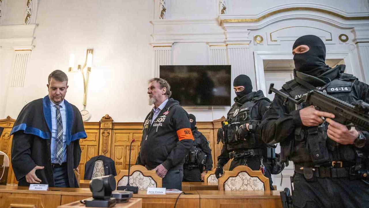 Slovakya'da Başbakan Fico'ya Suikast Girişimcisine 21 Yıl Hapis Cezası