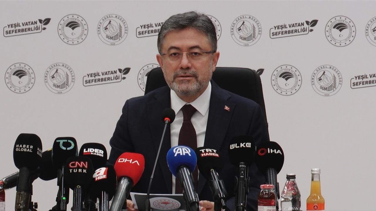 Bakan Yumaklı: "1 Yılda 550 Milyon Fidanı Toprakla Buluşturmayı Hedefliyoruz"