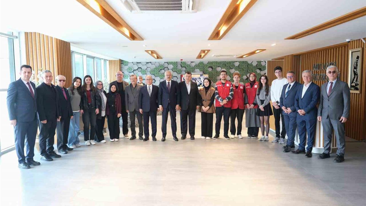 Bursa'da Başsavcı gençlerle buluştu