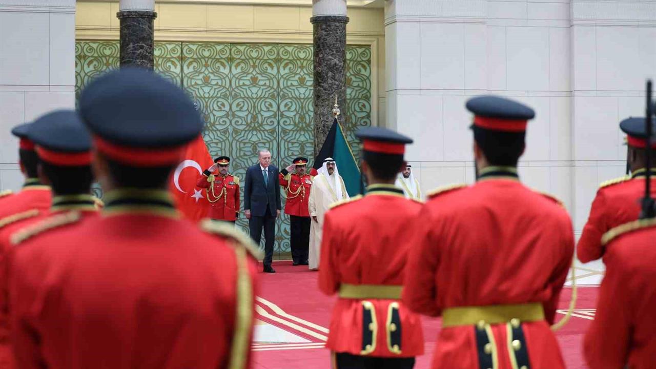 Kuveyt'te Erdoğan'a Resmi Karşılama Töreni Düzenlendi