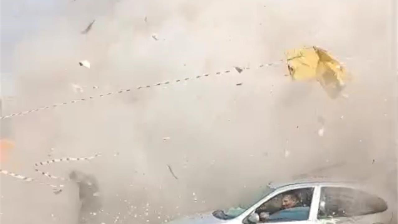 Kahramanmaraş'ta Yıkım Faciası: Araçlar Hasar Gördü