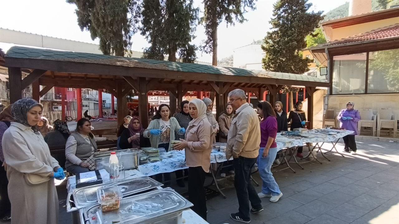 Saimbeyli'de Kadınlar Gazze İçin Bir Araya Geldi