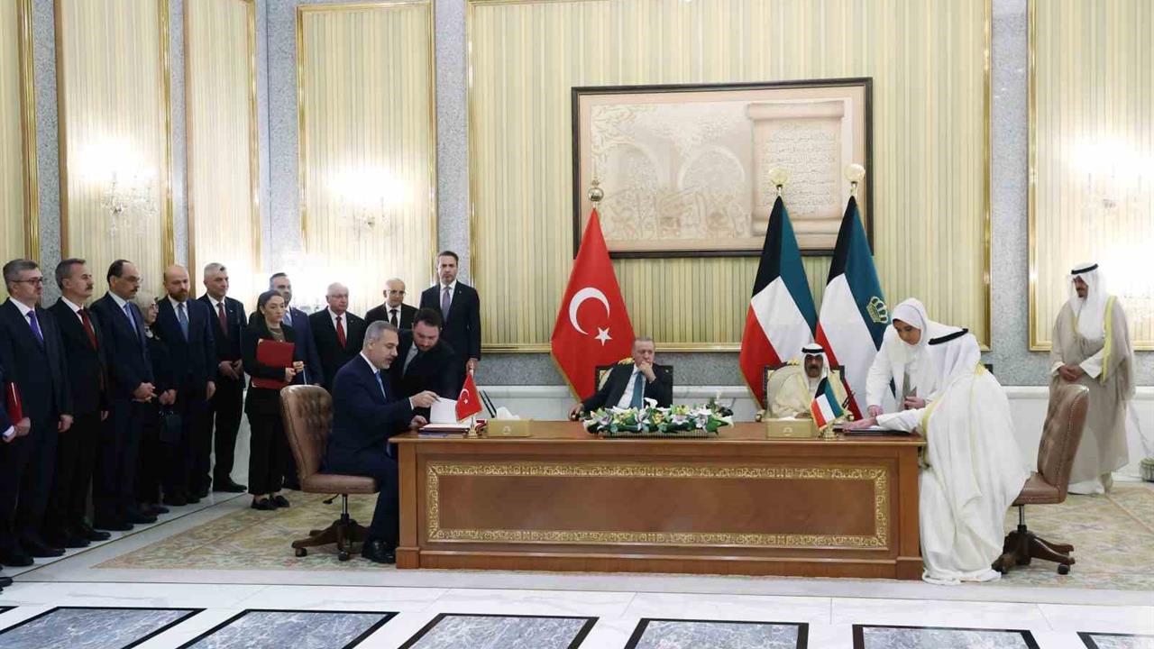 Cumhurbaşkanı Erdoğan Kuveyt’te Anlaşma İmzaladı