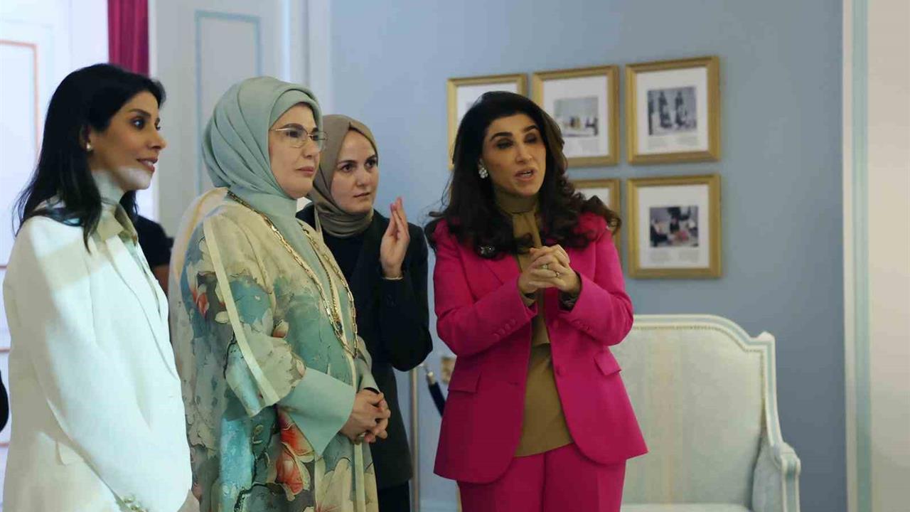 Emine Erdoğan Kuveyt'te Al Salam Sarayı Müzesi'ni Ziyaret Etti
