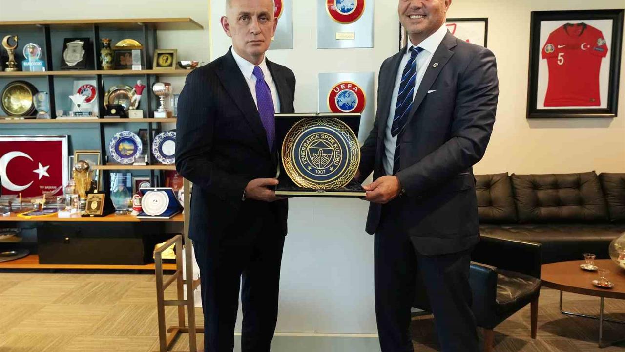 Fenerbahçe Başkanı Saran, TFF Başkanı Hacıosmanoğlu'nu Ziyaret Etti