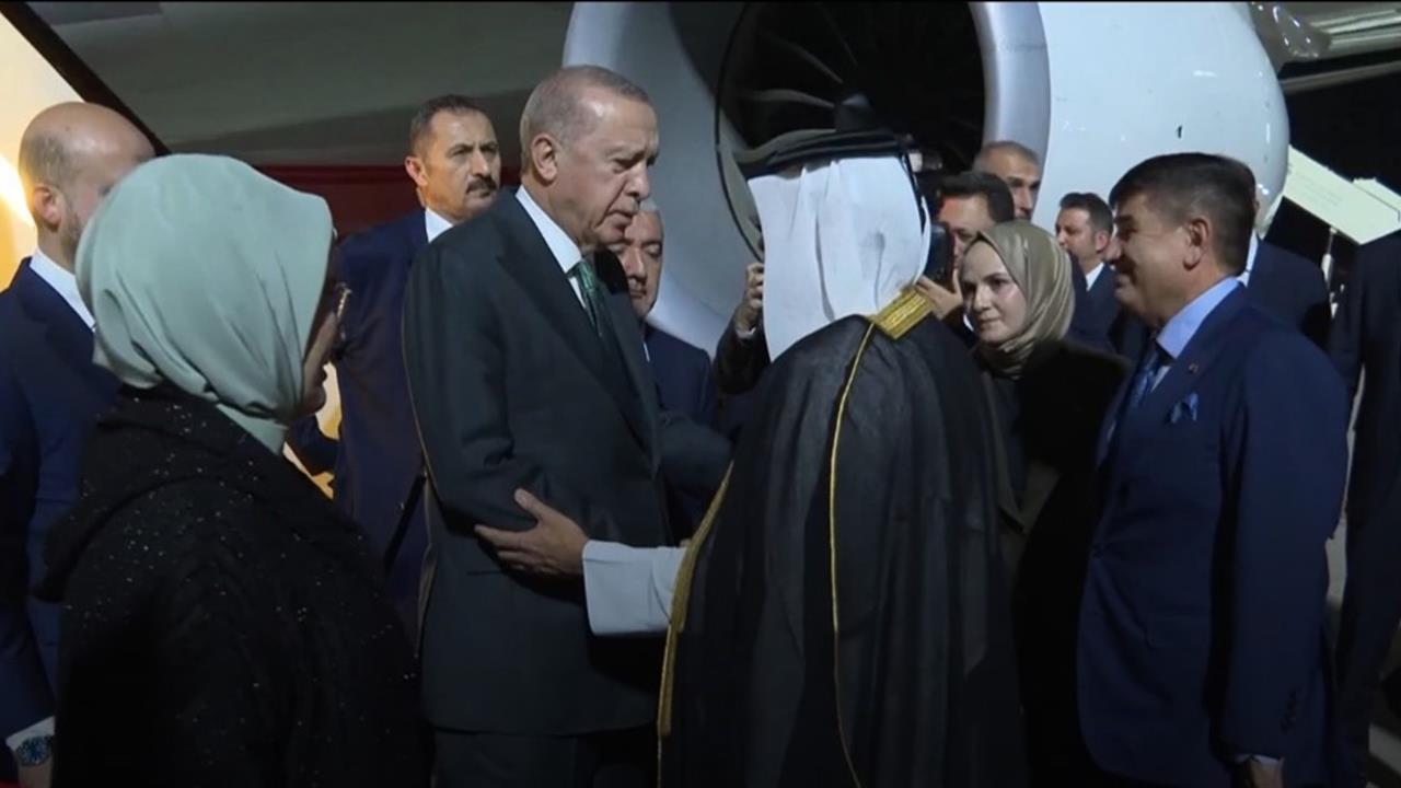 Cumhurbaşkanı Erdoğan Doha'da Resmi Ziyaret Gerçekleştiriyor