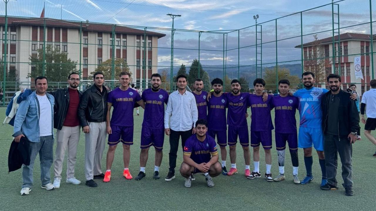 Kütahya'da Harı Bülbül Takımı'ndan Tarihi Zafer