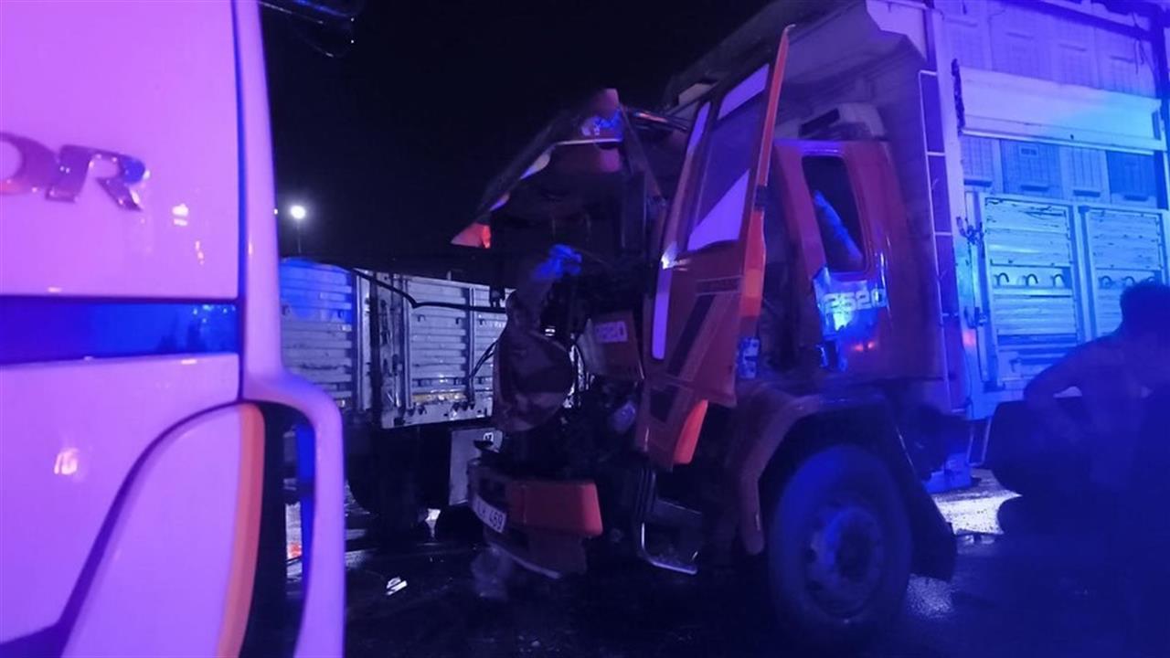 Dörtyol'da Tır Çarpışması: 1 Yaralı