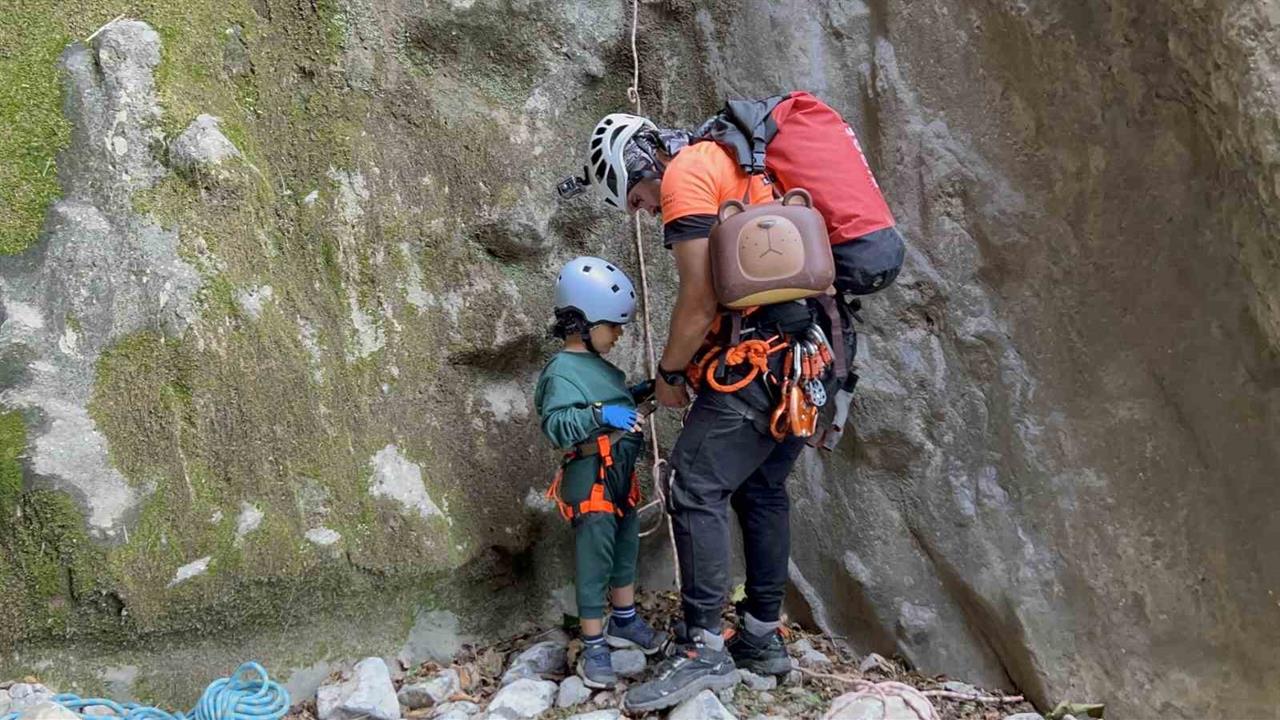 Yusuf'un Kanyon Geçişi: Türkiye'nin En Küçük Sporcusu