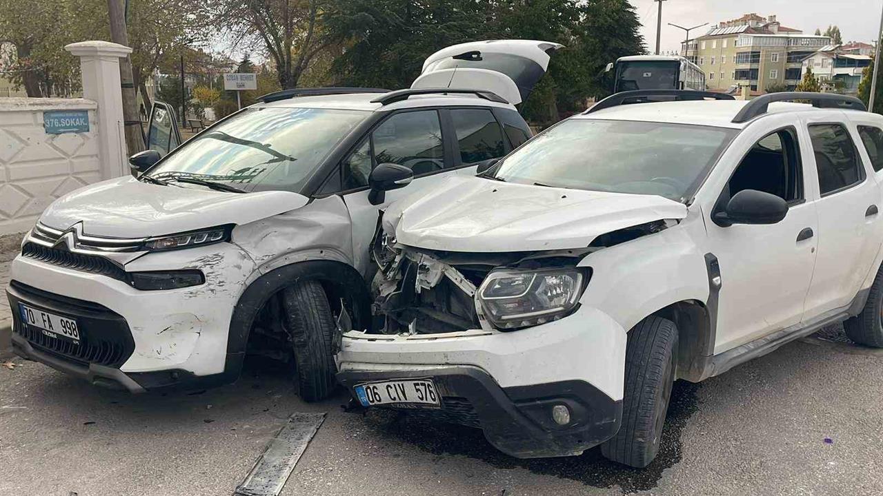 Karaman'da Cip Çarpıştı: 1 Yaralı