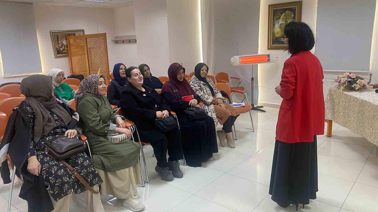 Pursaklar'da Kadınlara Yönelik Farkındalık Eğitimleri Başladı