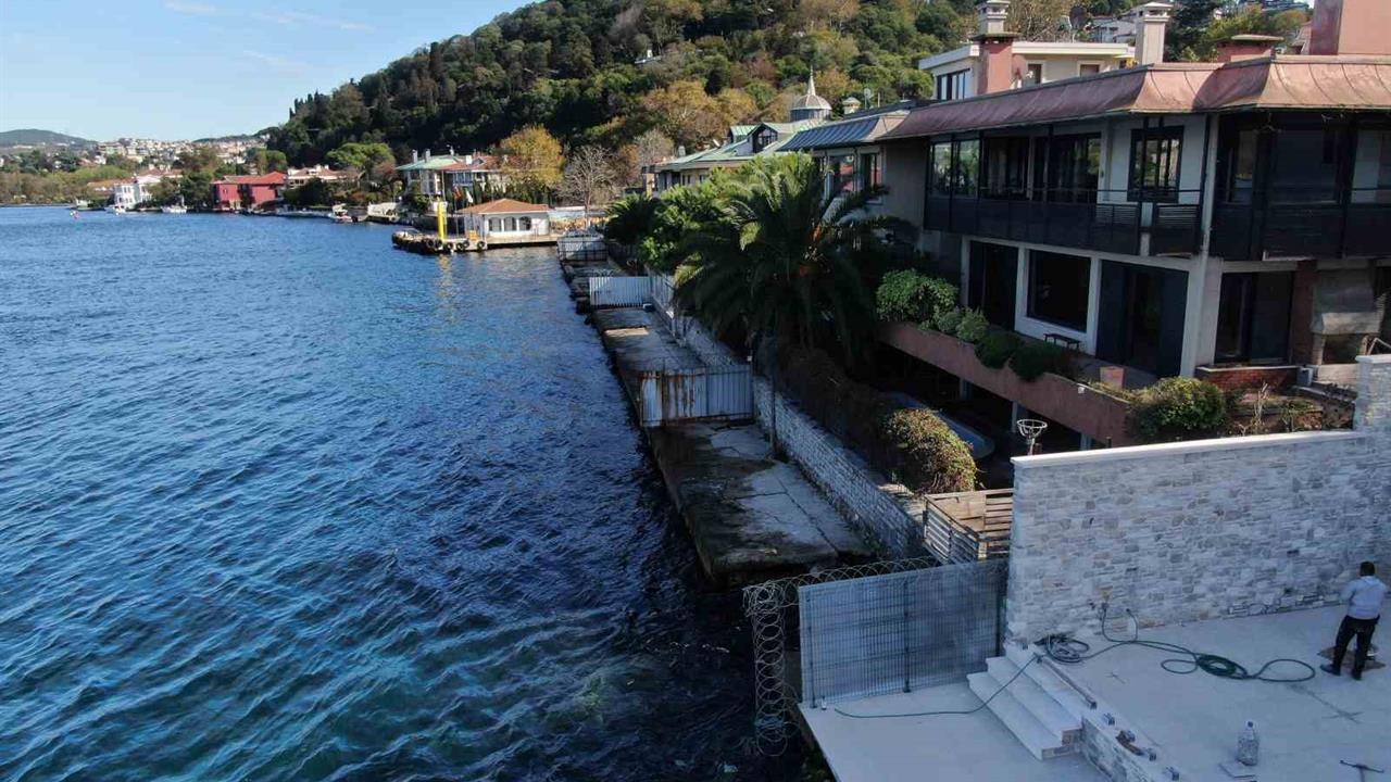 Üsküdar'da Sahil Yolu Kapatıldı: Vatandaşlar Tepki Gösterdi