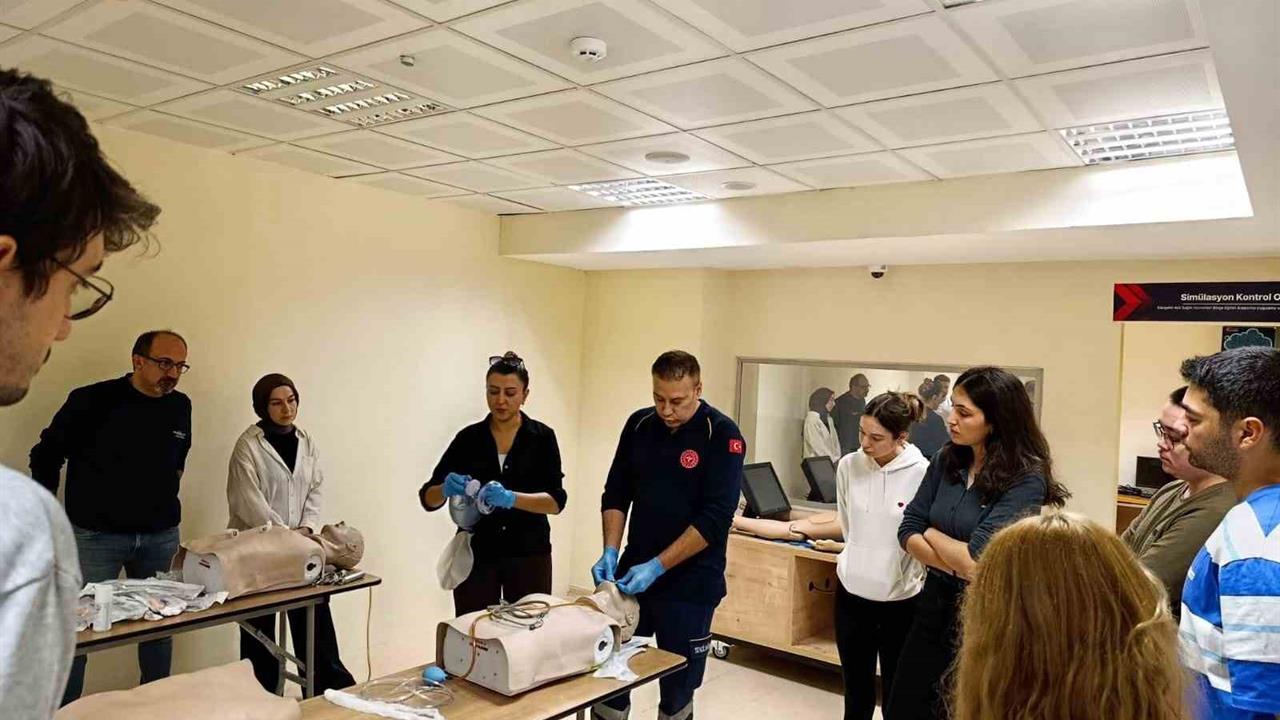 Eskişehir'de Acil Oryantasyon Sempozyumu Düzenlendi