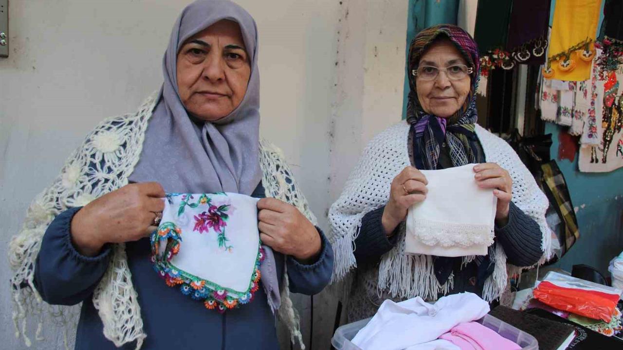 Aydın'da El Emeği Ürünler Pazarında Satışlar Devam Ediyor