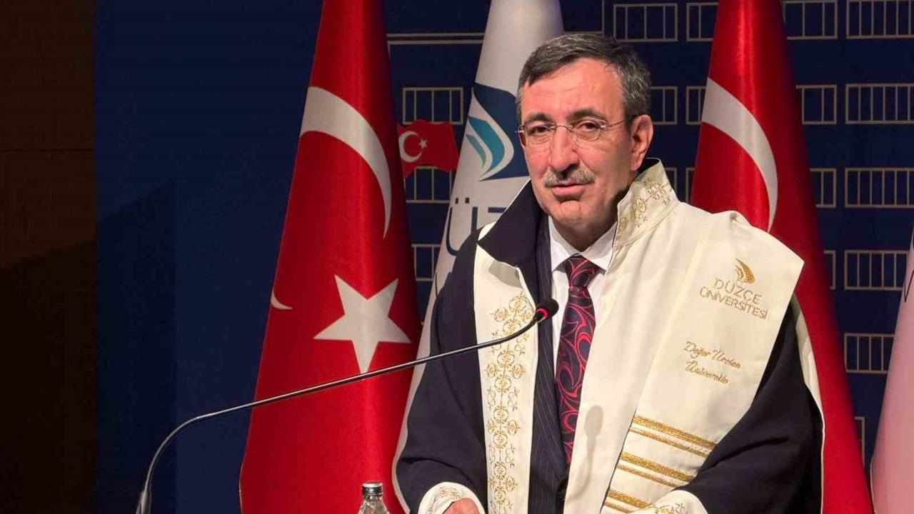 Düzce’de Büyük Değişim Beklentisi: Cumhurbaşkanı Yardımcısı Yılmaz Açıklamalarda Bulundu